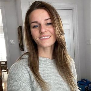 Meet your Posher, Éricka